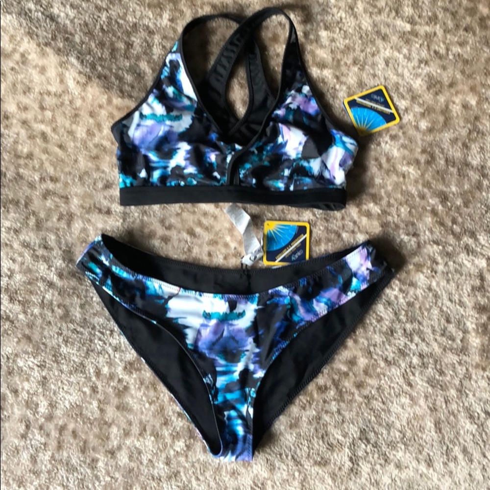 Women’s Fabletics Swim Suit